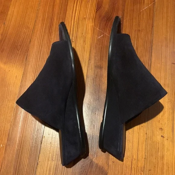 Navy suede Vince sandals with small wedge - Picture 3 of 5